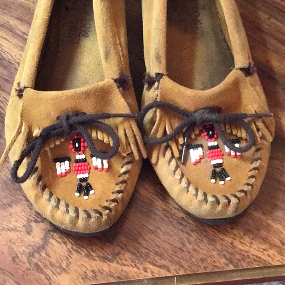 MINNETONKA MOCCASINS - Picture 8 of 9